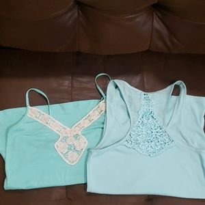Lot of 2 American Eagle tank tops size medium